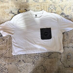 Under Armour White Short Sleeve Tee with Black Pocket